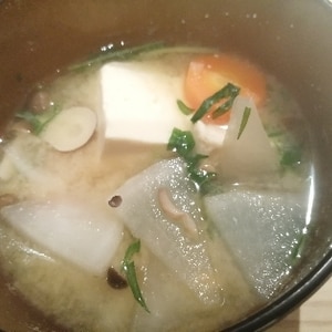 大根＆人参＆水菜の三色味噌汁
